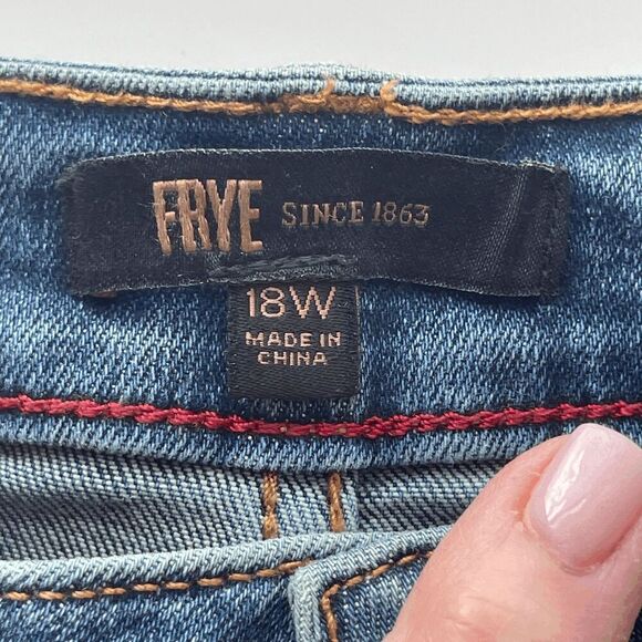 Frye Mid-Rise‎ Split Hem Flare Jean, Size 18W, NWT - Picture 11 of 11